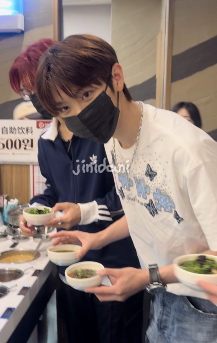 co_covlo's tweet photo. 벌써 일년전 .. 진개문한테 입덕할 수 밖에 없었던 날 https://t.co/CH7ZMUzIhV