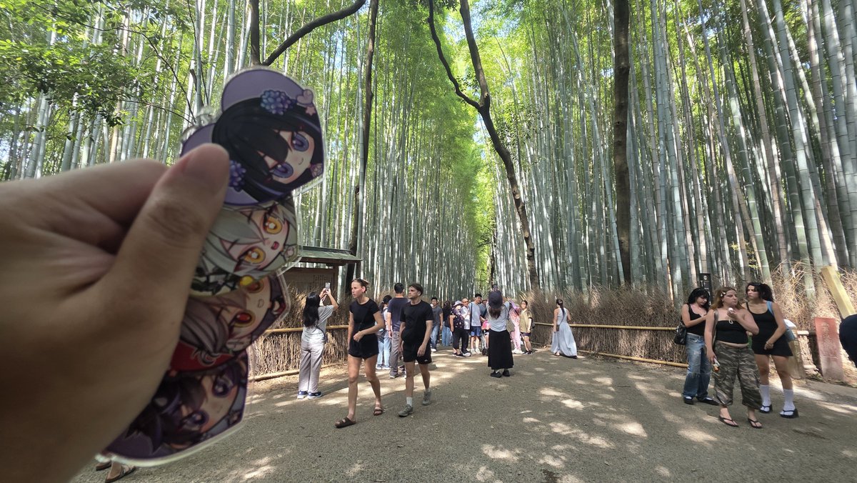Shin68455794's tweet photo. ครั้งนี้แวะไปเรียนรู้ที่เกียวโต เลยพาพวกเธอมาด้วยให้บรรยากาศไม่เหงาหงอย
#LafyKingdom #HyHySpiritBox #ArlinSquad #MelonyApple https://t.co/aUw2LVDuRH