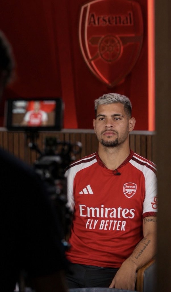 SamAkinSeun_'s tweet photo. 🚨Leaked media footage of Bruno Guimaraes as Arsenal prepare to announce the signing of Bruno Guimarães on Friday.🔥✅🇧🇷 https://t.co/QiLgZHmVVL