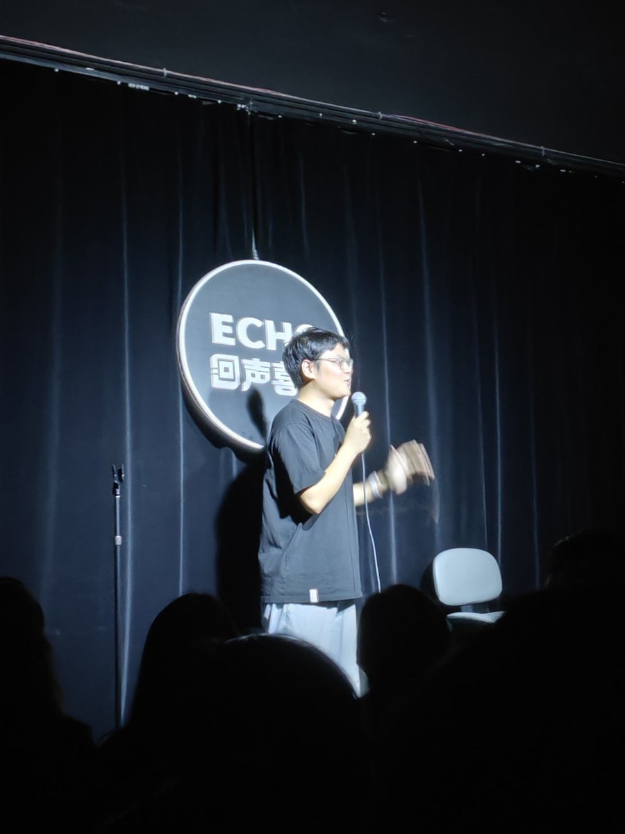 RobynSmithx1's tweet photo. Just got off stage and the mic is still warm! Turns out my 20 mins of ranting about grocery store self-checkouts made 3 people snort-laugh mid-sentence. Worth the 10 minutes of forgetting my opening line. https://t.co/ZqRNnHOVO5