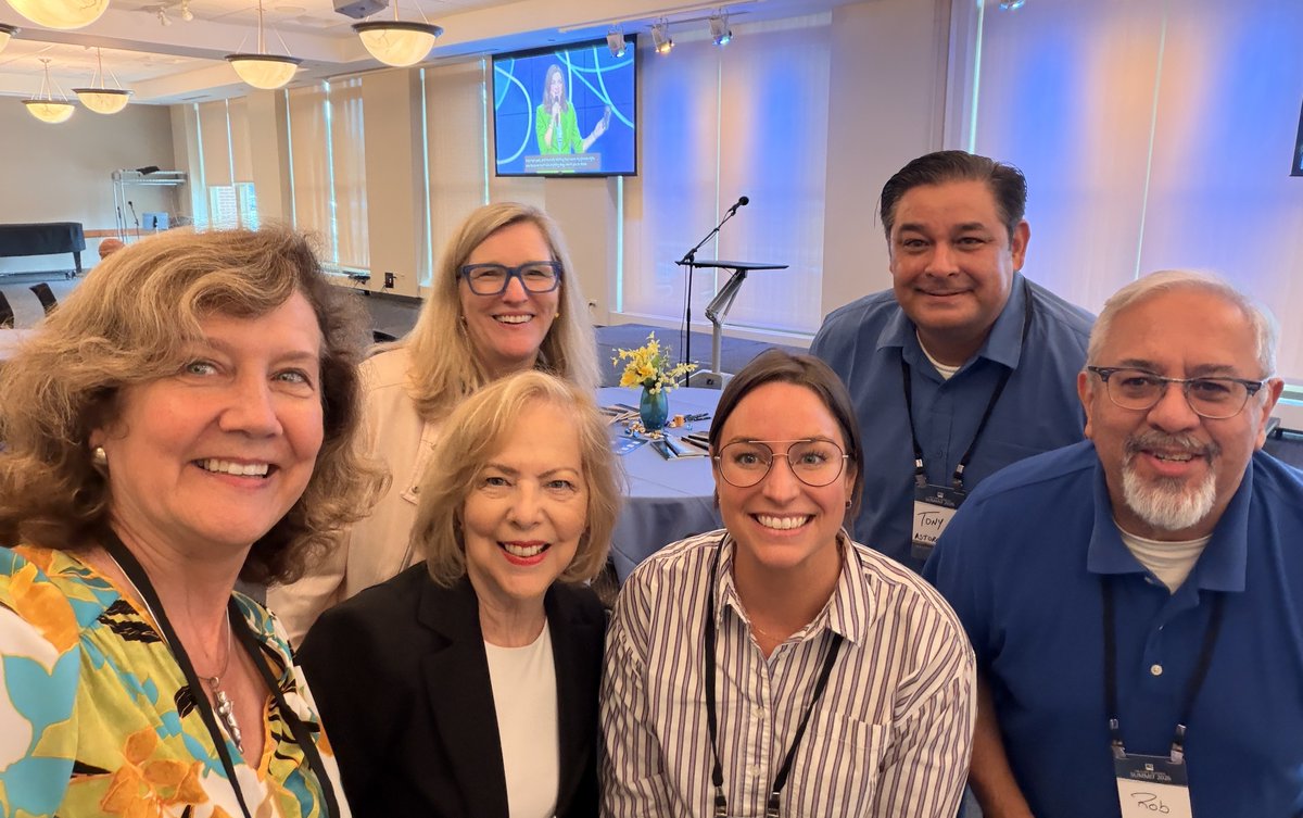 GlobalWaterWork's tweet photo. With our #glnsummit besties @themoodychurch… sharing likes, identifying patterns and realizing the best time to lead is NOW! #everyonehasinfluence #waterislife #GLS2026 https://t.co/m2NT0vqp1x