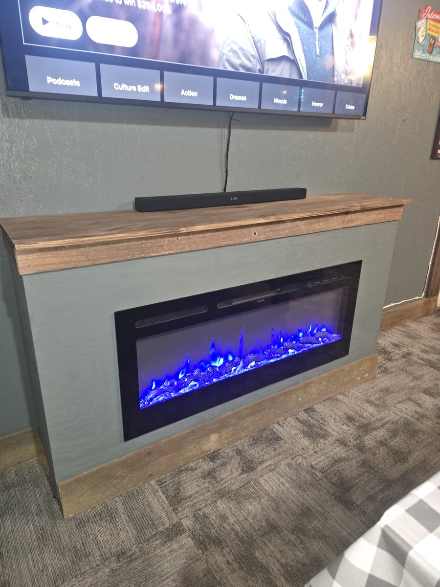 AdrianSwain69's tweet photo. Fireplace i just finished in our theater room https://t.co/PHlClGtMWk