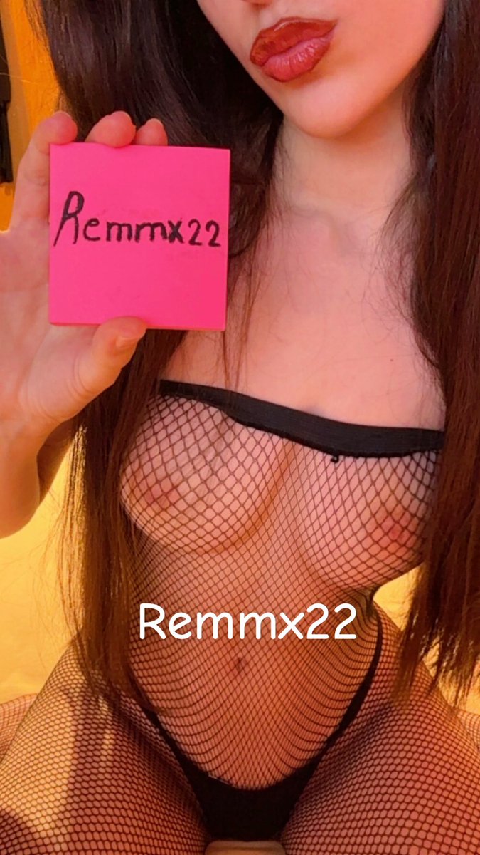 Remmx22's tweet photo. هلوو حسابي القديم 💔تبند موجود اشتراك و كام و في كام بوجهي اوثق لكم قبل العرض كلموني خاص و ضيفوني سناب reemmx22 🩷🫦🫦 https://t.co/5auull41pv