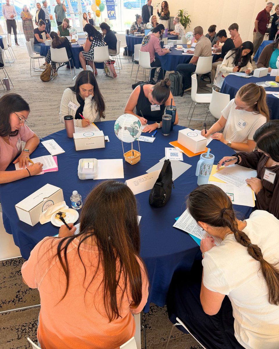 nmusd's tweet photo. A warm #NMUSD welcome to our newest educators! ๐๐
Todayโs New Teacher Orientation was all about connection, preparation and welcoming our new teachers into our community. And of course, #WhereIsWes was there to help kick off the journey! Welcome to NMUSD! ๐ https://t.co/v2si4yhupI