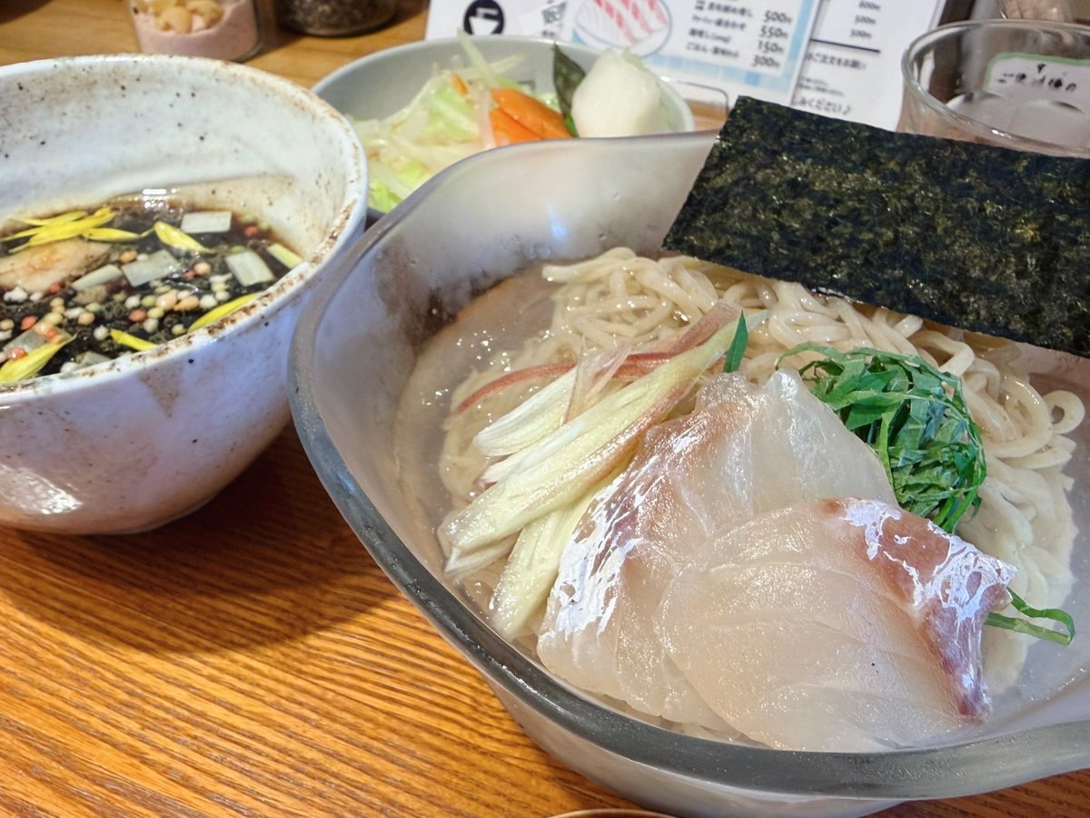 kissuihananoren's tweet photo. 8/7

昼の部11:30〜14:15 l.o
夜の部17:30〜20:45l.o
※売り切れ閉店の場合あります

らーめん
担々麺　
鯛昆布水つけ麺　15食
麻辣冷やし中華　15食
　
鯛昆布水つけ麺再開です！
今日は終日ワンオペなのでお支払いは電子マネーだと助かります🙇‍♂️

よろしくお願い致します https://t.co/9OhjLUpQhD