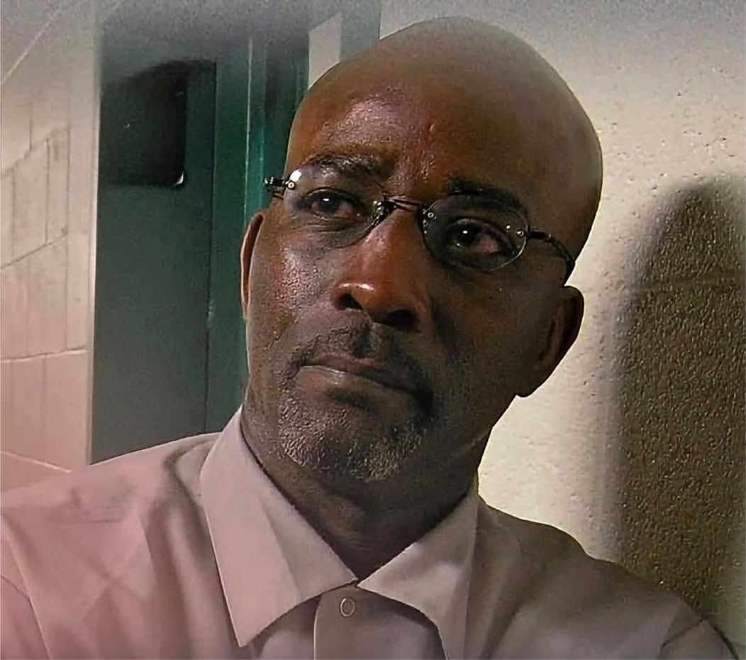 skiistiredasf's tweet photo. Ronnie Long spent 44 years in prison for a crime he didn’t commit.
The state gave him the maximum $750,000. He said it wasn’t enough, sued, and won a $25 million settlement…. along with a formal public apology from the city. https://t.co/N14ZS4JMeO