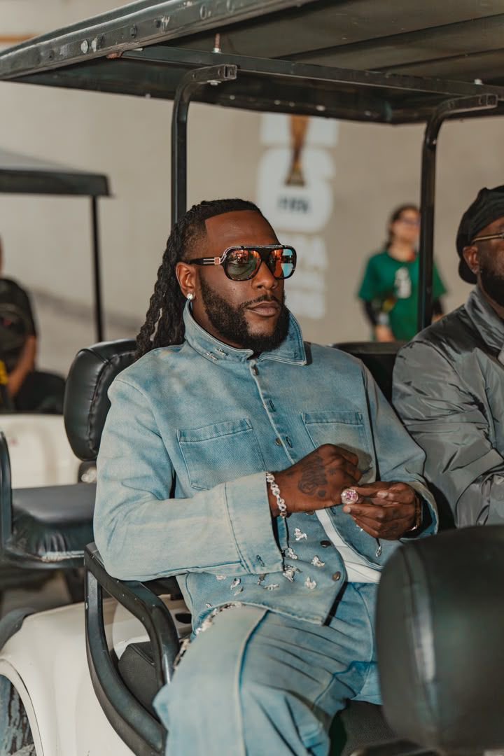 1BENNY7G's tweet photo. another Friday and no new music from Burna Boy… https://t.co/HVNS7qkkK2