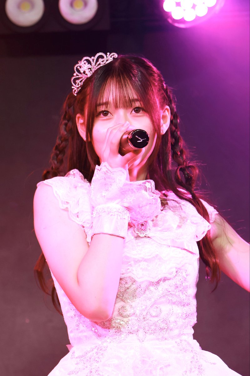 E_31773's tweet photo. 26.08.02
DIANNAプロジェクト 東京定期公演vol.4

「可愛さ」と「美しさ」と「カッコ良さ」を兼ね備えている可児ちゃん様🦀
#idy #可児愛梨 https://t.co/dqLHVqKMy8