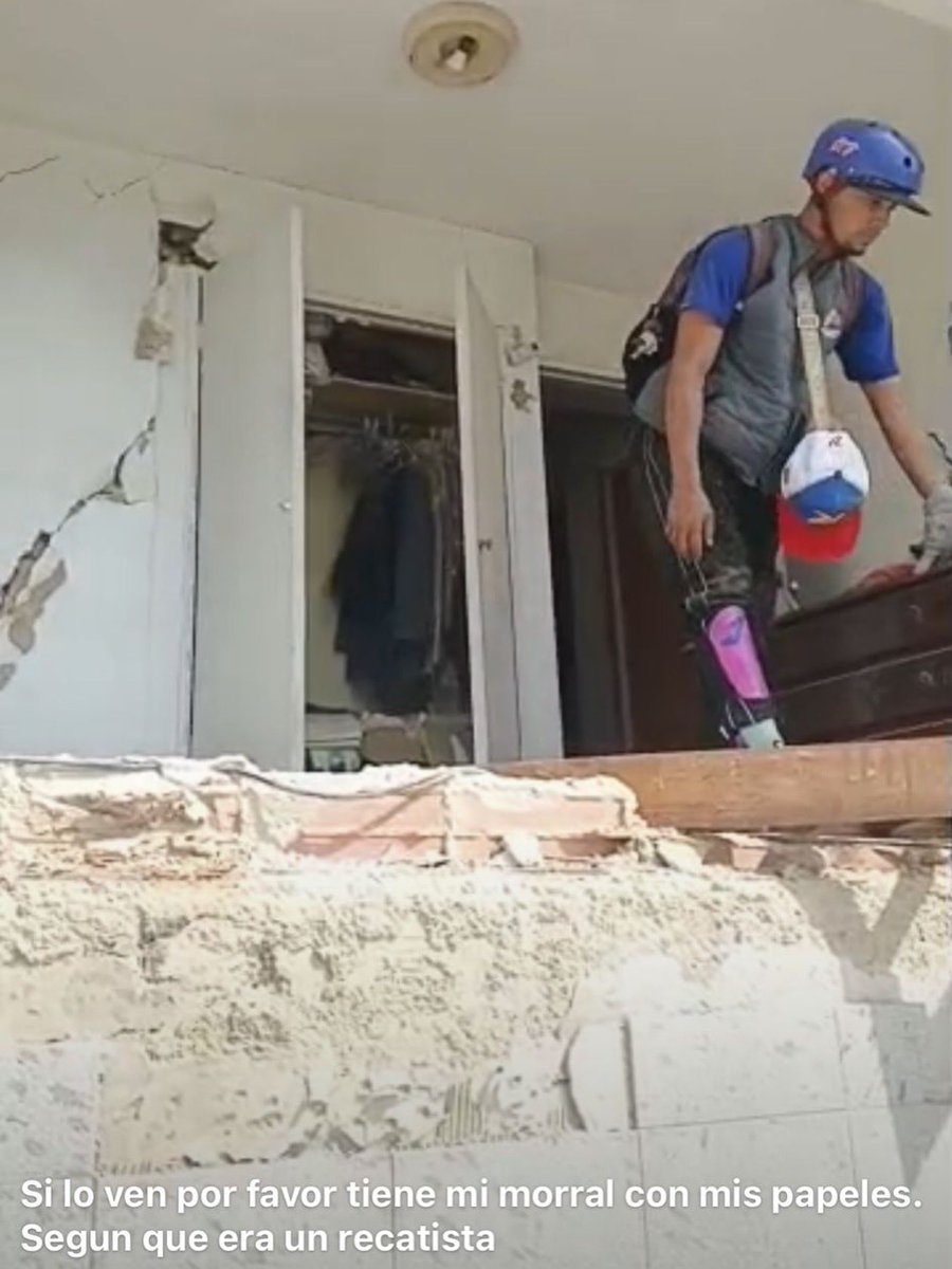 freddyzur's tweet photo. 🚨 Denuncia ciudadana

Familia Caraballo denuncia que un individuo, quien presuntamente se identificó como rescatista, habría sustraído un bolso con documentación personal, además de 500 dólares y 500 euros, del apartamento familiar ubicado en Bello Horizonte, Playa Grande, Catia La Mar, estado La Guaira.

Los propietarios solicitan ayuda para localizar a esta persona y lograr la devolución de sus pertenencias.

Cualquier información que pueda contribuir a ubicarlo, por favor comunicarse al 0414-1873431.