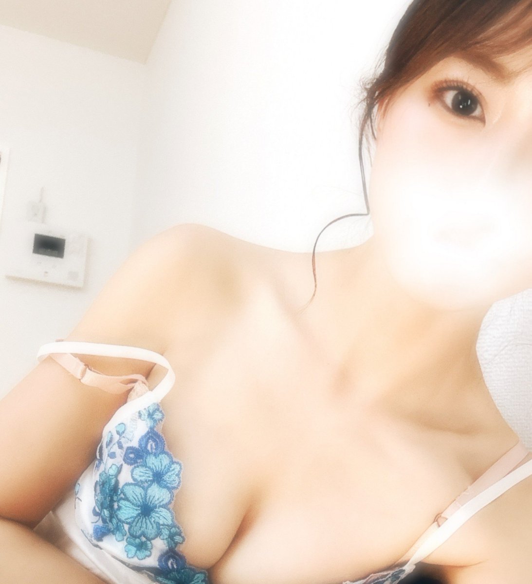 ramu1538552's tweet photo. .

☕𓈒𓏸︎︎︎︎　

はたまたやらかしてしまい
明後日ご予約🈵了なのですが...

予定入ってるのを忘れて出勤を
提出してしまい申し訳ございません
（又、ご予約待ってます😢）

本日3名様気をつけていらしてね😌

珍しく洋食𓎩𓌉𓇋美味しすぎてリピ確

2週間程?休みに入ります👋

. https://t.co/eB1vDWrRQ3
