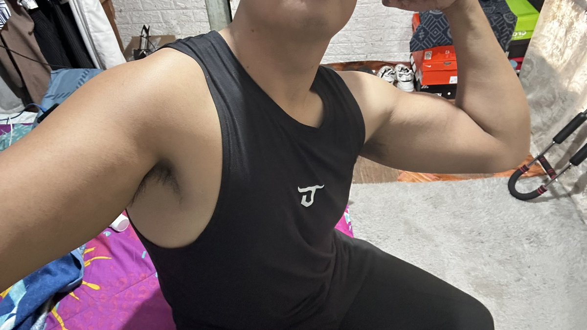 orangbugis123's tweet photo. Pengen 💦💦 #gaymakassar https://t.co/WtDw60bu1a