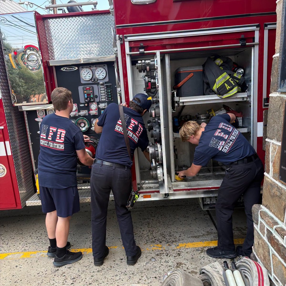 aetnafire's tweet photo. PREPAREDNESS Being ready for emergency situations is more than just a mindset. It includes making sure all of the equipment is cleaned, properly stored, and readily accessible during the… https://t.co/qUx6VVsy8n #NFD #newarkde #aetnahhl #serviceforothers #firefighters https://t.co/EjEX0D2Z2i