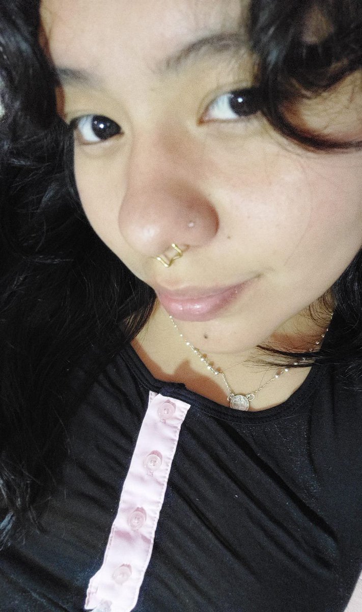 Pottatoos's tweet photo. smo mucho a mi novia https://t.co/RG8yXpTx0l