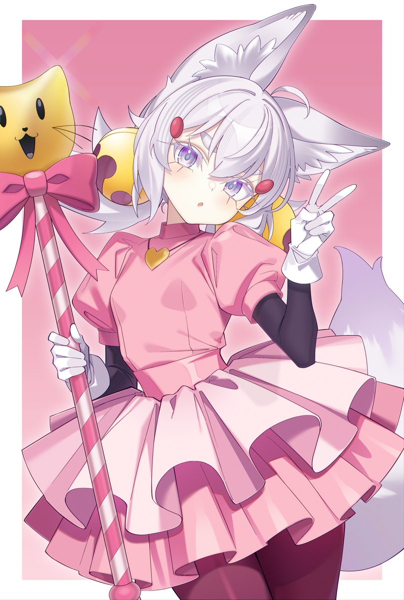 RaiosSavid's tweet photo. Mew Mew looking a lot more fox like today

Amazing art by @disu_bon 

#お酒絵 #Artcoholic https://t.co/IzIMelOdaO
