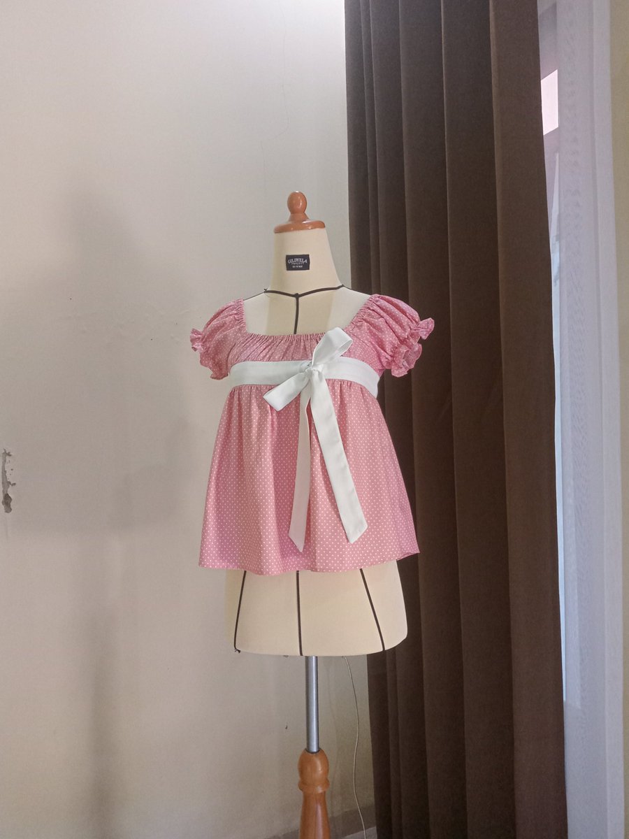 deykook's tweet photo. Hobi bangt nerima jahitan model baju lucu lucu gini 😍

Buat yang lagi nyari jasa jahit bisa dm aku or wa link di bio ya 🤗 https://t.co/XSzoamegbQ