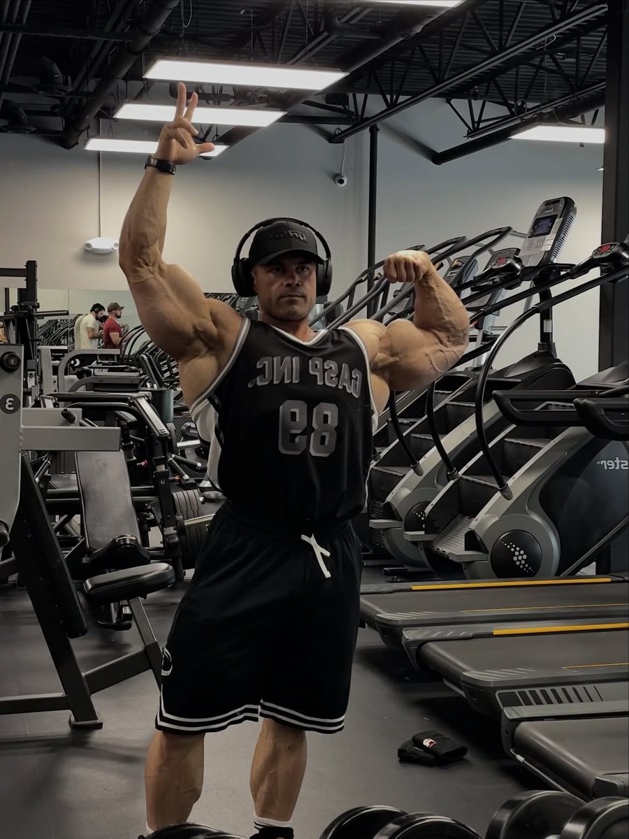 balazifbb's tweet photo. Gun Run at ironloregym 💪🏻

Dm for 1-1 coaching 
#explorepage #page #bodybuilding #fitness #gym #hardcore
Link up on telegram 
https://t.co/tnbpuSJpLB https://t.co/5Efi3C7QI8