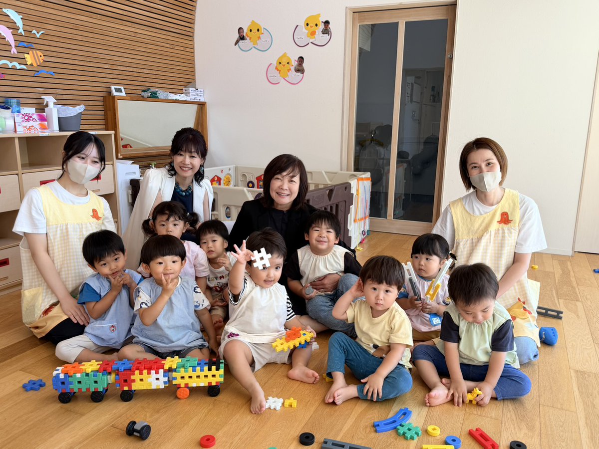 akie_official's tweet photo. 和歌山で4日は日本和歌山国際音楽祭名誉会長として参加
5日はジョイ・コム紡ぎプロジェクトの講演会
https://t.co/uv8O1Y9FgA
和歌山の女性たちの熱い想いに大いに刺激を受けた2日間でした。 https://t.co/8ydEtpOBA0