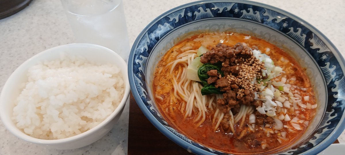 Hayato5555555's tweet photo. おはようございます☀️😃❗
今日も宜しくお願い致します🙇‍♂️
人気店｢熊猫飯店｣にて
◾担々麺
　 ライス
を頂きました😋
・病みつきになる味でした
#食べ歩き https://t.co/UWcrdLtPpW