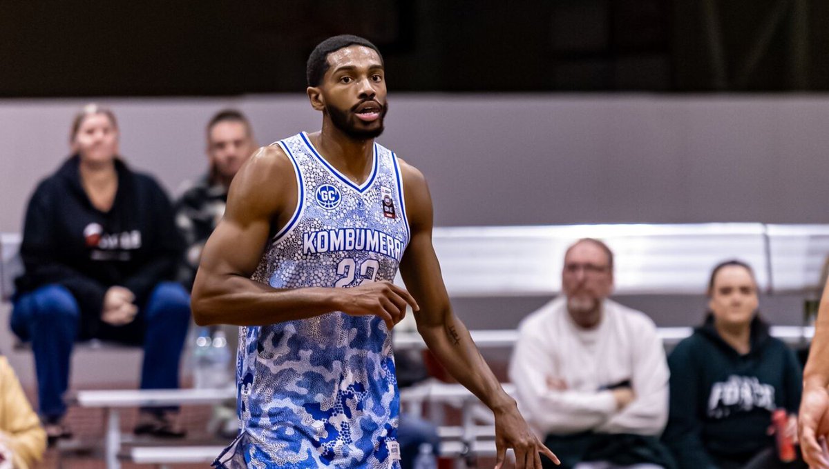 bouncepassau's tweet photo. Jimmy Whitt ruptured his Achilles, then paid his own way out here to prove he could still play. 🏀

Now: NBL1 North Defensive Player of the Year and a Perth Wildcat.

Home Grand Final starts tonight.

https://t.co/QePyXHDRej

#AussieHoops #JimmyWhitt #NBL1 #PerthWildcats https://t.co/HS4nEFqwl2