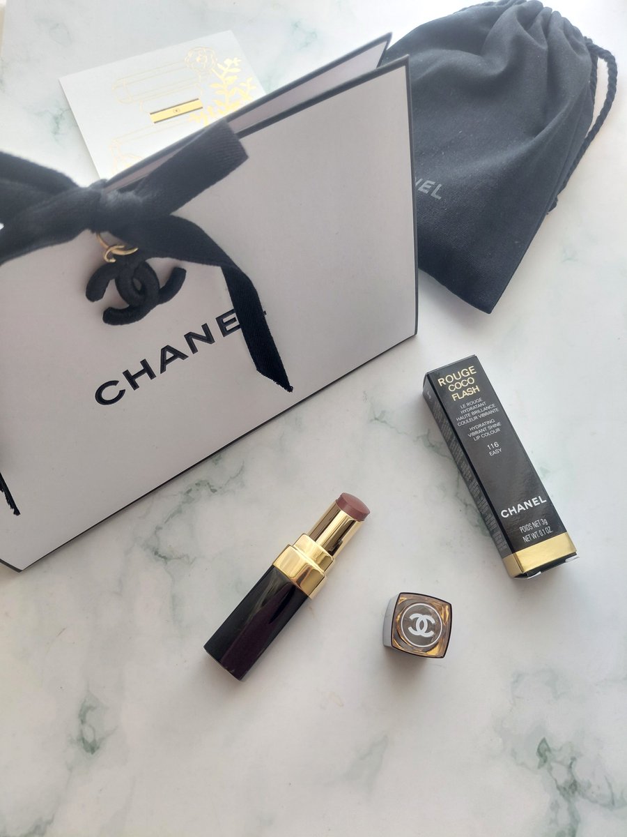 chocolat0333's tweet photo. ルージュココフラッシュ116💄

#Chanel #rougecocoflash https://t.co/WLC9Shtcih