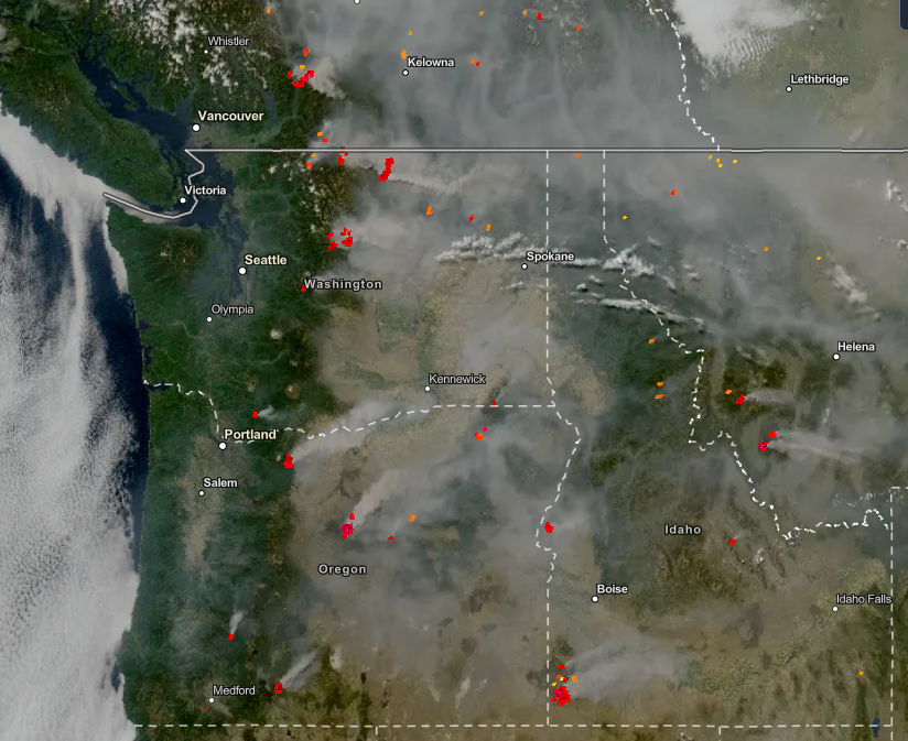 SeattleWXGuy's tweet photo. Im have a hunch that these Forest fires and the low snowpack in the Pacific NW last winter might be related, call me crazy... https://t.co/w9KcsD3TFu