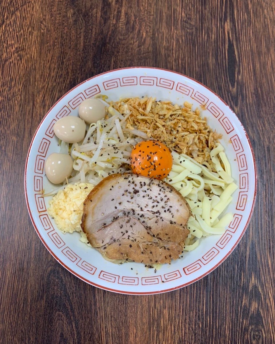daikinboshi2020's tweet photo. おはようございます。
8月7日(金)
醤油らぁ麺
塩らぁ麺
煮干しらぁ麺
昆布水つけ麺
限定『まぜそば』　
　　『冷やしタコスまぜそば』
　　
2月にやったタコスまぜそばが人気だったので冷やしにして再登場です！
爽やかな辛さとタコスミートが合います！
本日も1日宜しくお願いします。 https://t.co/gpT90TuJN2