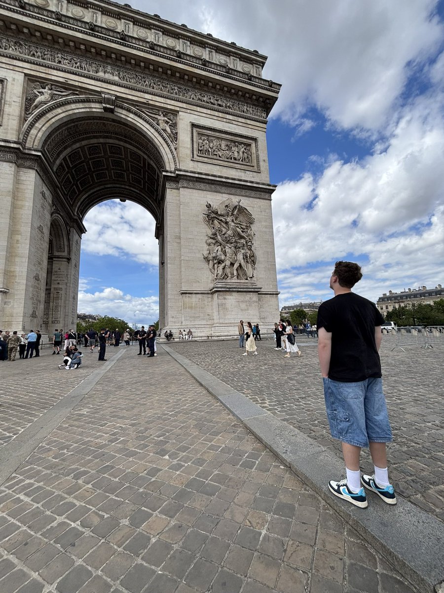 coachmegsmith's tweet photo. Happy 19th Birthday, Coop. What a year—your first year at ECU, an unforgettable trip through Europe, and so many memories I’ll cherish forever. I’m so proud of the man you’re becoming and grateful to be your mom! Love you more than you’ll ever know. Happy Birthday! https://t.co/RwbOxZCaT5