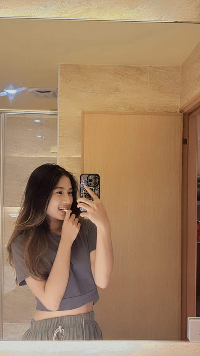 l750826's tweet photo. 大學��終於放暑假啦😍❣️
#阿美 #逢甲約 https://t.co/ZGWVD2IPyX