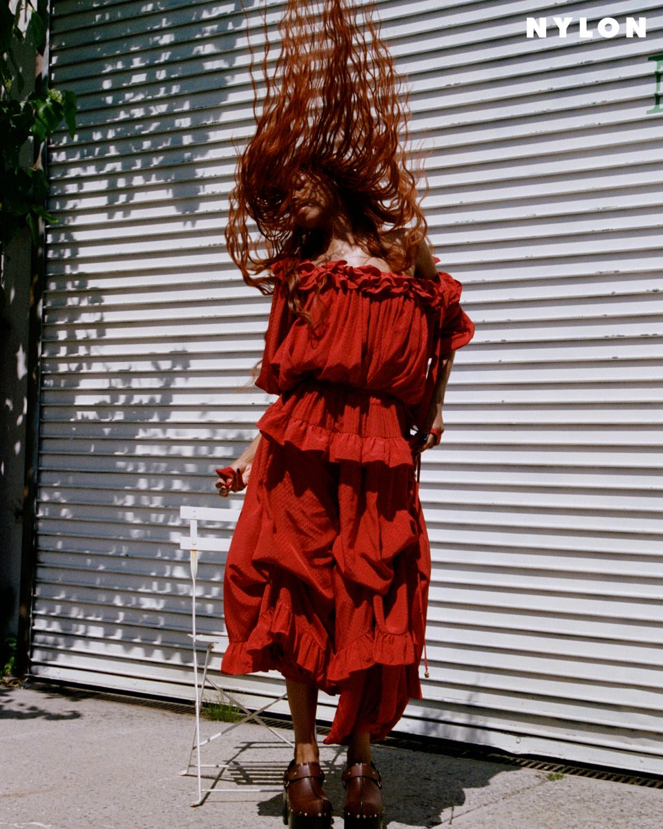 NylonMag's tweet photo. Ravyn Lenae is NYLON's August It Girl! Photographed by César Buitrago 📸 https://t.co/JPZWmY0OZJ