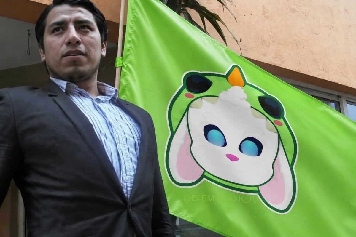 Alesa4001's tweet photo. @vickypalami A mi poderosisimo Nestor-Chan https://t.co/7CVSo42g6Q