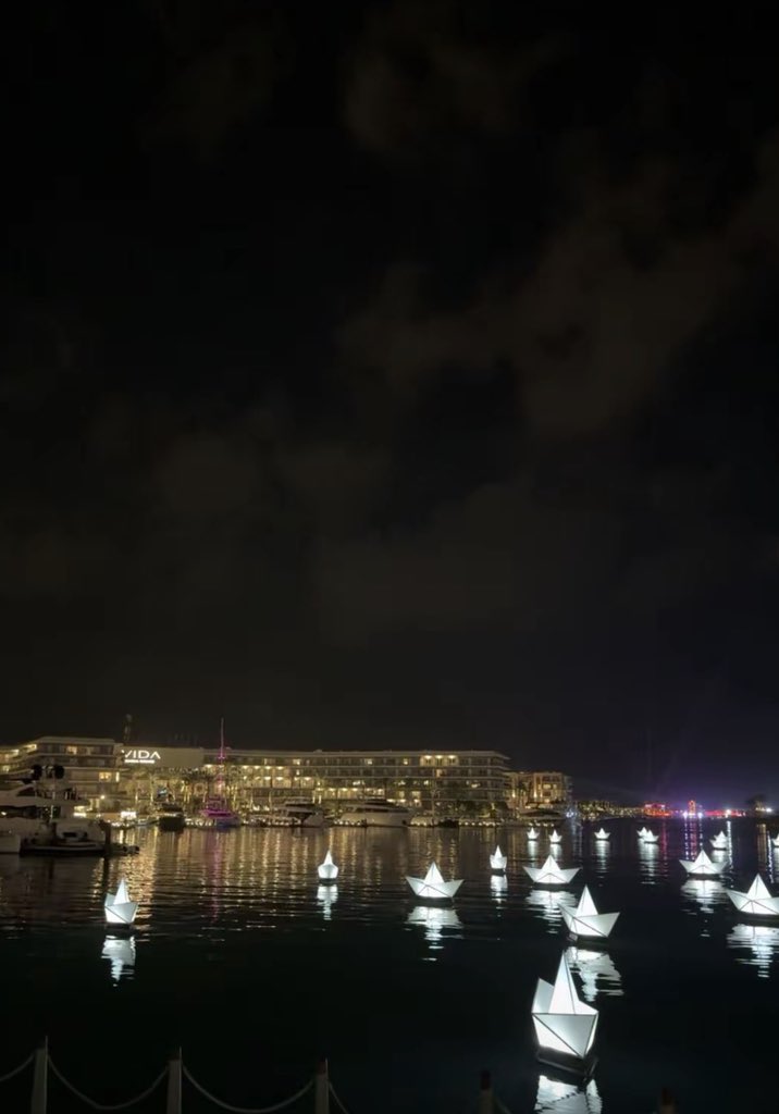 ahmedfawzy_3533's tweet photo. Night Time ๐๏ธ๐
#yallasahel #northcoast #marassi #elalamein #luxury https://t.co/hjMzUXyYir