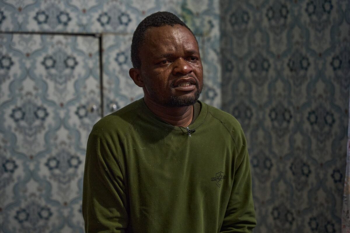PhilipObaji's tweet photo. Zimbabwe is investigating an elaborate recruitment network responsible for funneling men into Russian military service under false pretenses. At least 18 Zimbabweans have been killed in Russia’s war on Ukraine
https://t.co/vGeriLiaUy https://t.co/CriRp8WwKW