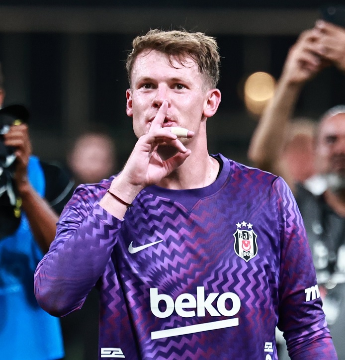 futbolarena's tweet photo. Alexander Nübel: "Beşiktaş bana çok iyi hissettiriyor." https://t.co/5h8JbnzjPD