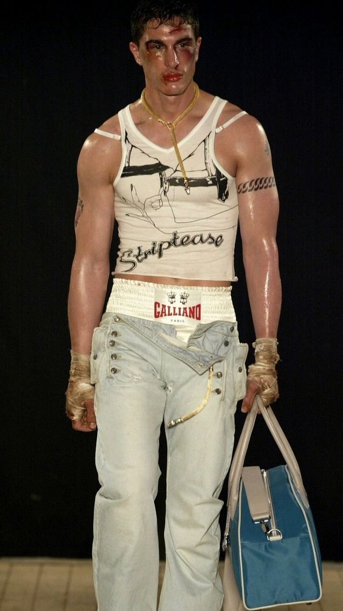 s0nofzion's tweet photo. John Galliano's runway legacy is written in bold https://t.co/EdjK17HxFK