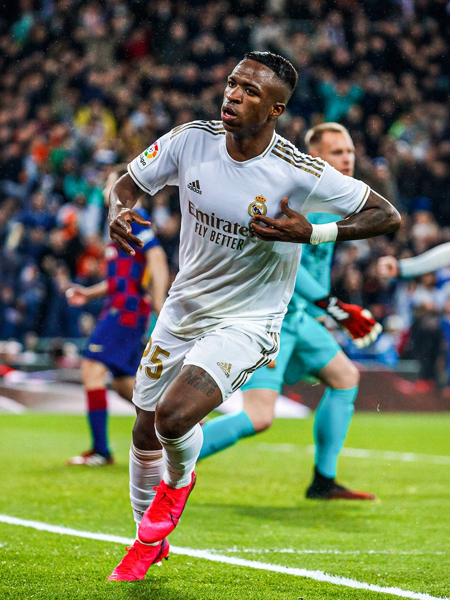 realmadrid's tweet photo. 🤍🤍🤍 https://t.co/IfBwuPl9nm
