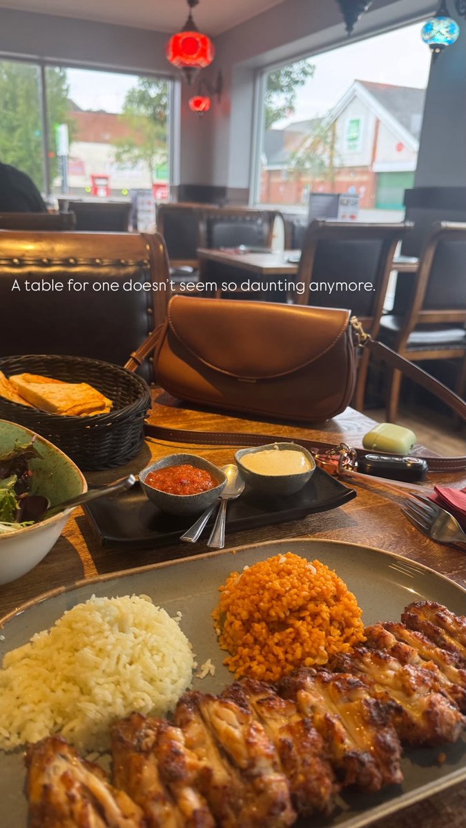 Saysayingg's tweet photo. Solo dates>>> https://t.co/VFd55rMxJL