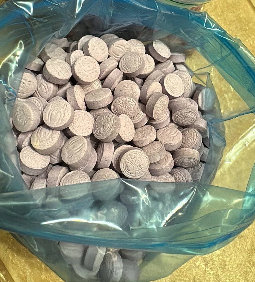 Pureloud0's tweet photo. NEW ECSTASY IN✅❤️

Blue dolphins , purple spidermans , pink spidermans , grey spidermans , yellow spidermans 

250 mg mdma

    Hit me up on Telegram 😎 https://t.co/8Z8tHxVwea
#Cannabiscommunity https://t.co/GvShsE6UDb