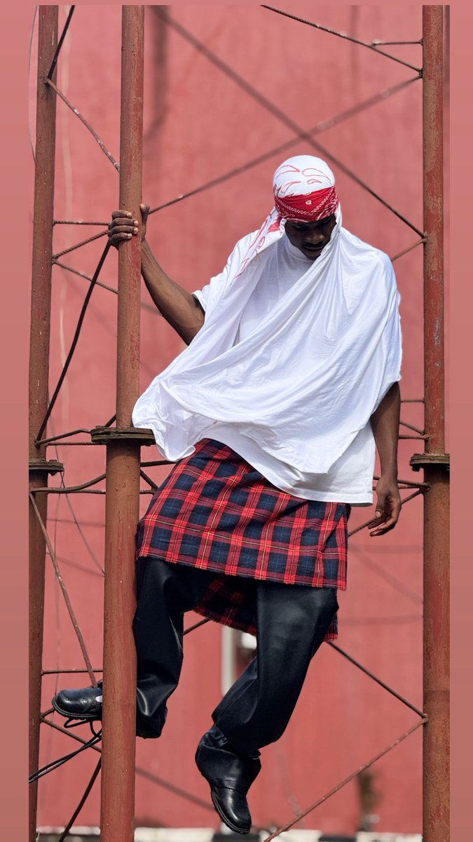 keneomoha's tweet photo. FYB DAY 2: COSTUME 
Inspo.                                   Result https://t.co/yfxl3HOymR