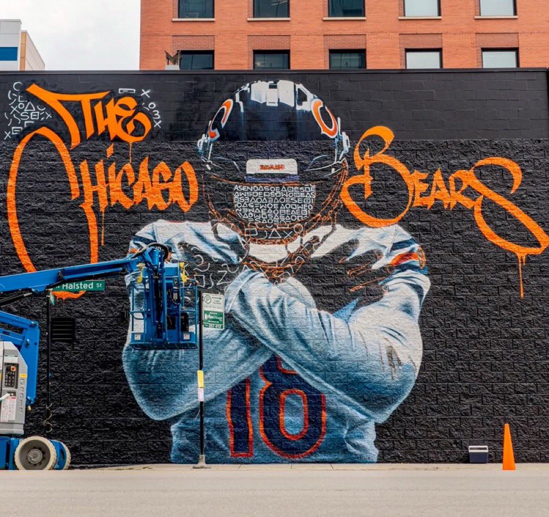 ChiPlaybook's tweet photo. NEW MURAL ALERT 🚨 ‼️

Feat: @CALEBcsw 

Location: Fulton Market, Chicago. IL 

THE ICEMAN. ❄️🧊

🎨: asend_one via IG
📸: justdougkas via IG https://t.co/OXLB6OmeUX