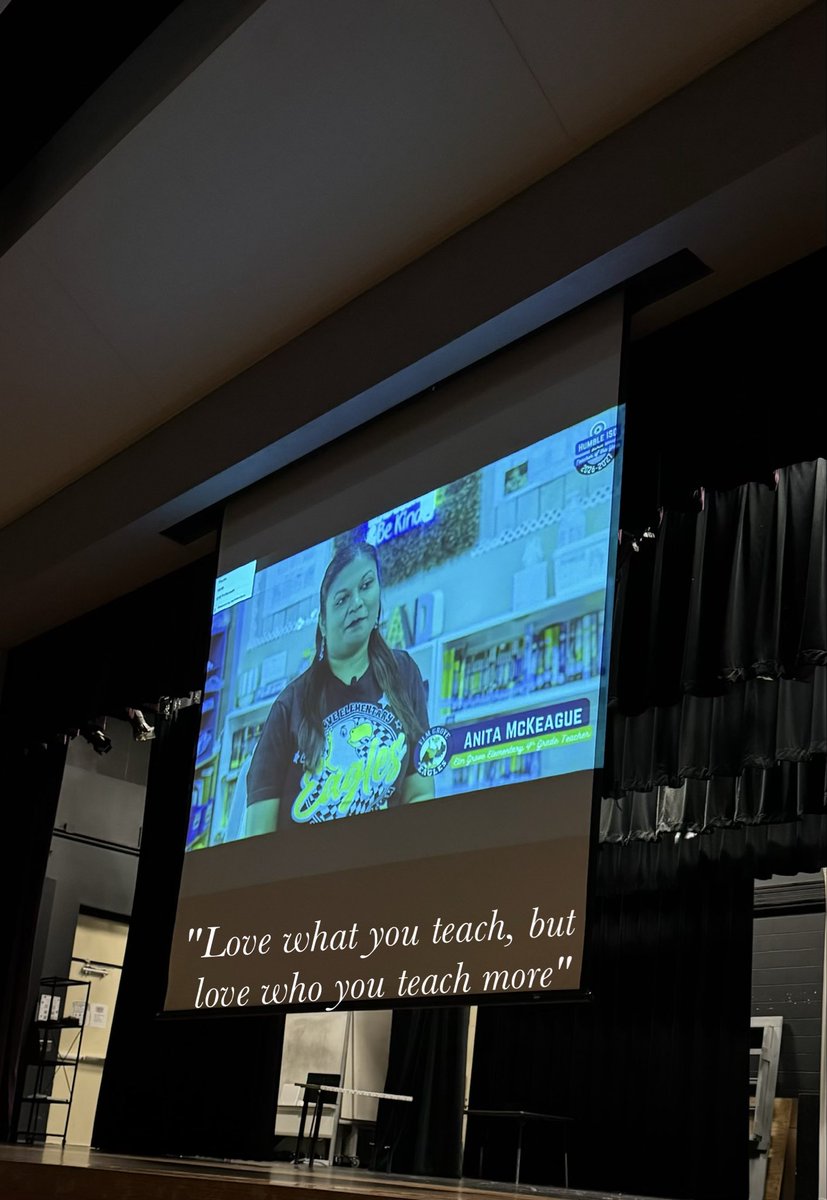 MrsWesleyHMS's tweet photo. Grateful for Coach T and Coach McCoy for loving what they teach and for loving me since 2000! ๐พ๐ ๐คธ๐พโโ๏ธ From proud student to proud colleague! @HumbleISD_HMS @HumbleISD #HumbleISDConvocation https://t.co/ARcnGSMPRV