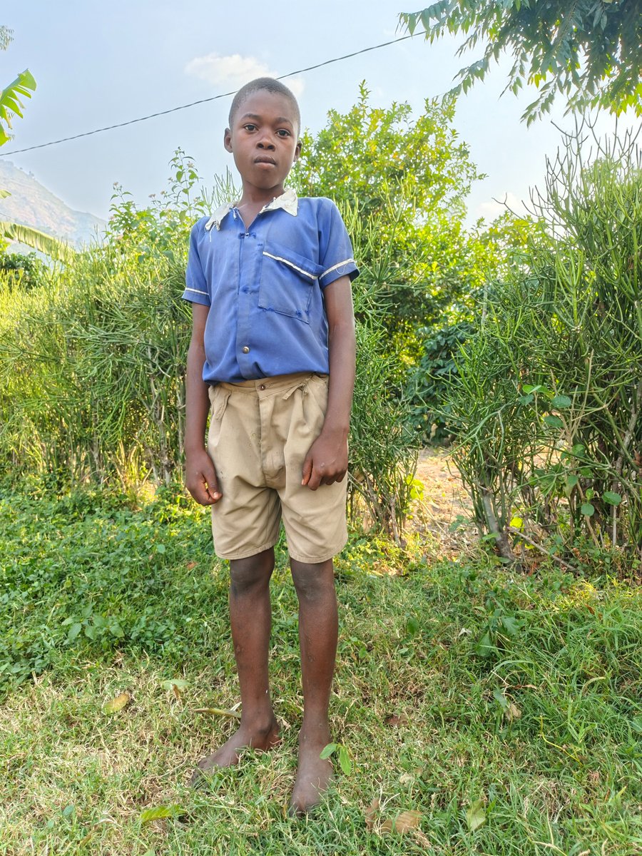 Gosafo_ug's tweet photo. Help Cosmas Walk to School with Dignity by just UGX 115,000 / $31 USD):🎒👟

Cosmas  lives with his widowed mother. 

👕 New School Uniform Set: UGX 57,000

👟 Pair of School Shoes: UGX 30,000

🧦 Pair of Stockings: UGX 3,000

🎒 School Bag: UGX 25,000

Or become his  Sponsor https://t.co/WG1SYno96s