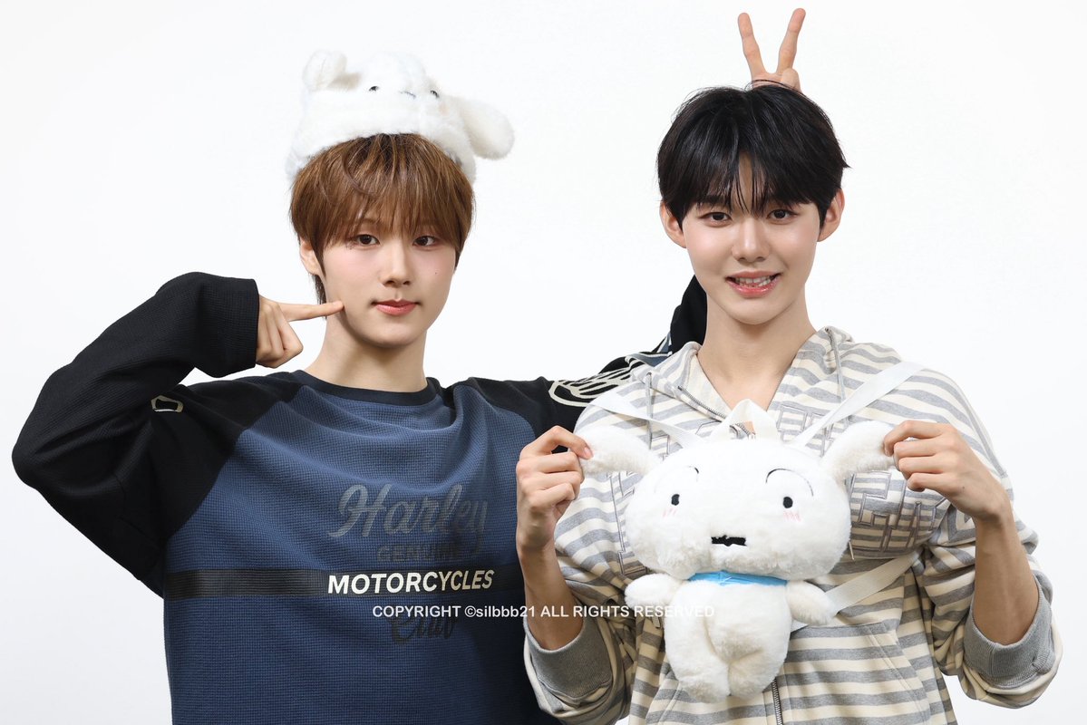 silbbb21's tweet photo. 260806 떵화니 ૮ .  ̫ . ა

#김은성 #kimeunsung #이환희 #leehwanhee
#idntt #아이덴티티 https://t.co/YOk6L0TXwE