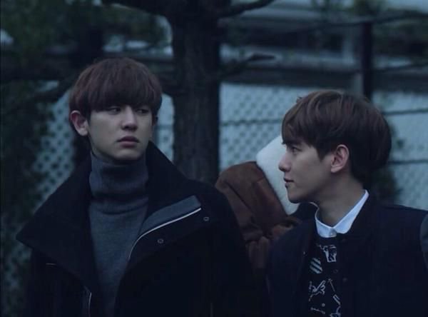 cbtapsihan's tweet photo. #ChanBaek au— mga ganaps nung college sila ehe https://t.co/qtrf3tZYkQ