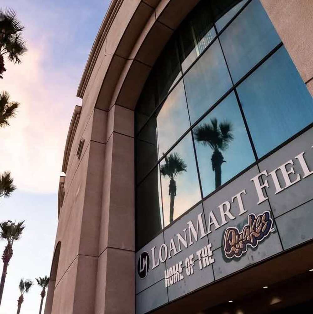 PointAuctions's tweet photo. 1,146 active auctions across 19 loyalty programs right now. Browse Amex, Chase, airline miles, hotel points, and gift cards.

https://t.co/w9WsDY1uDu https://t.co/L2yYIjaupU