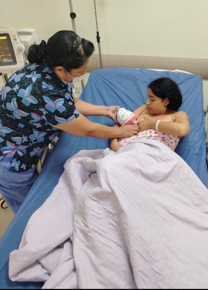 Salud_Guayas's tweet photo. En el Centro de @Salud_Ec #CisneII fomentamos y protegemos la #LactanciaMaterna como la nutrición más completa, segura y llena de amor para nuestros niños desde sus primeros minutos de vida. https://t.co/X1UtTV9kqC