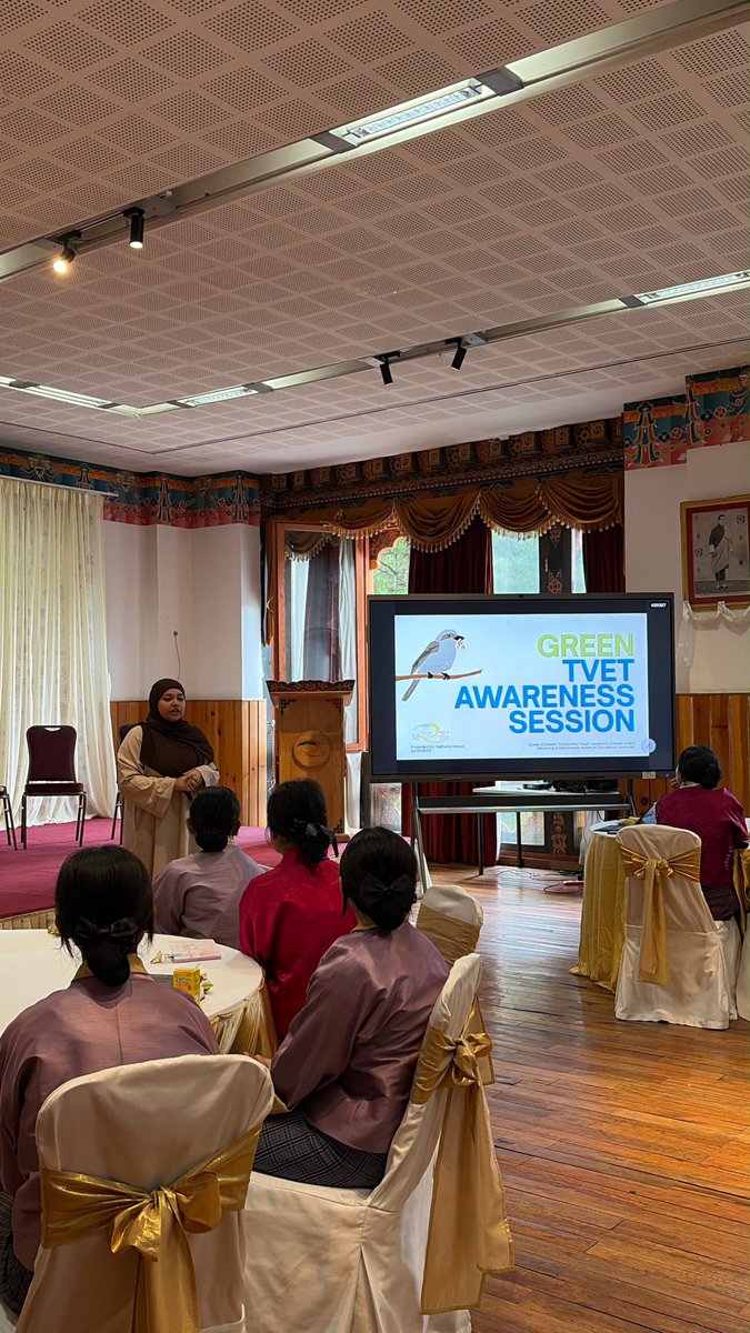 HumberIDI's tweet photo. #QEScholars recipient Fadheela Ahmed recently led a Green TVET awareness session at Bhutan's Royal Institute for Tourism and Hospitality, inspiring sustainable practices through an interactive recycling workshop. We're excited to see these practices take root at RITH!🌍♻️ https://t.co/GA3WGdOo8G