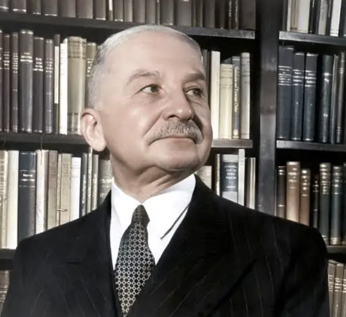 ChristinaPushaw's tweet photo. Mises argued that inflation is the increase in the money supply, not the resulting rise in consumer prices. 

Rising prices are merely a symptom or consequence of a diluted currency. 

Inflation is a policy choice. It ends with the breakdown of the currency. 

Mises was right. https://t.co/iewr7kRe6n