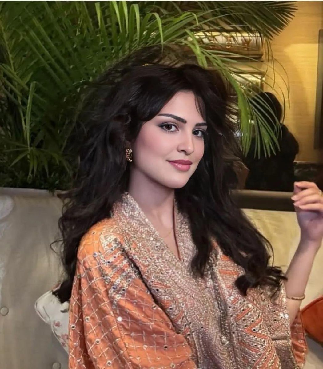 sara14657's tweet photo. كن صريحاً ❓🤔🧐

3مليون ﷼ سعودي 
هل يمكن للمبلغ .. أن يحل كل مشاكلك؟؟ 💵💰

أ. نعم // ب. لا

متابعة https://t.co/os4g14q5G6