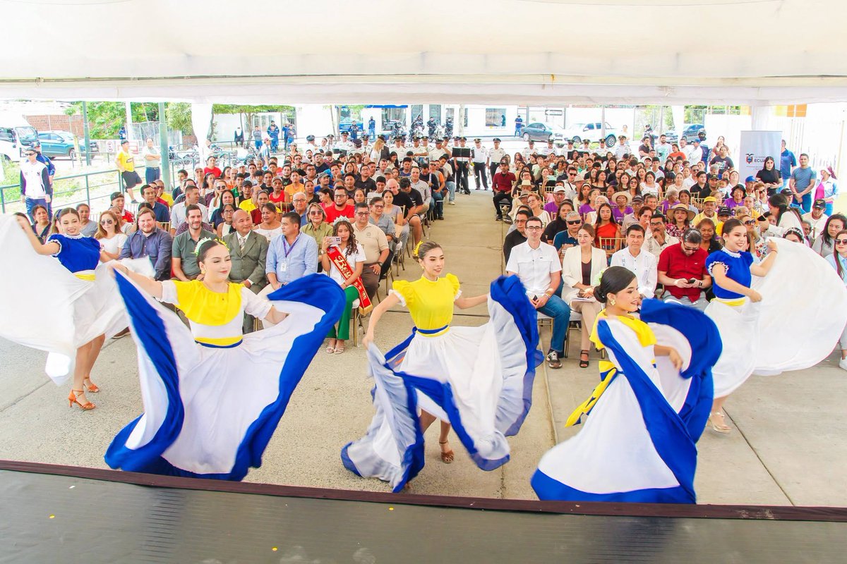 AlcaldiadeDaule's tweet photo. Recibimos el Premio Hábitat Ecuador 2026 por el proyecto Nueva Aurora, un reconocimiento al trabajo por construir espacios más dignos y mejorar la calidad de vida de nuestra comunidad. https://t.co/RhELUUi9vE