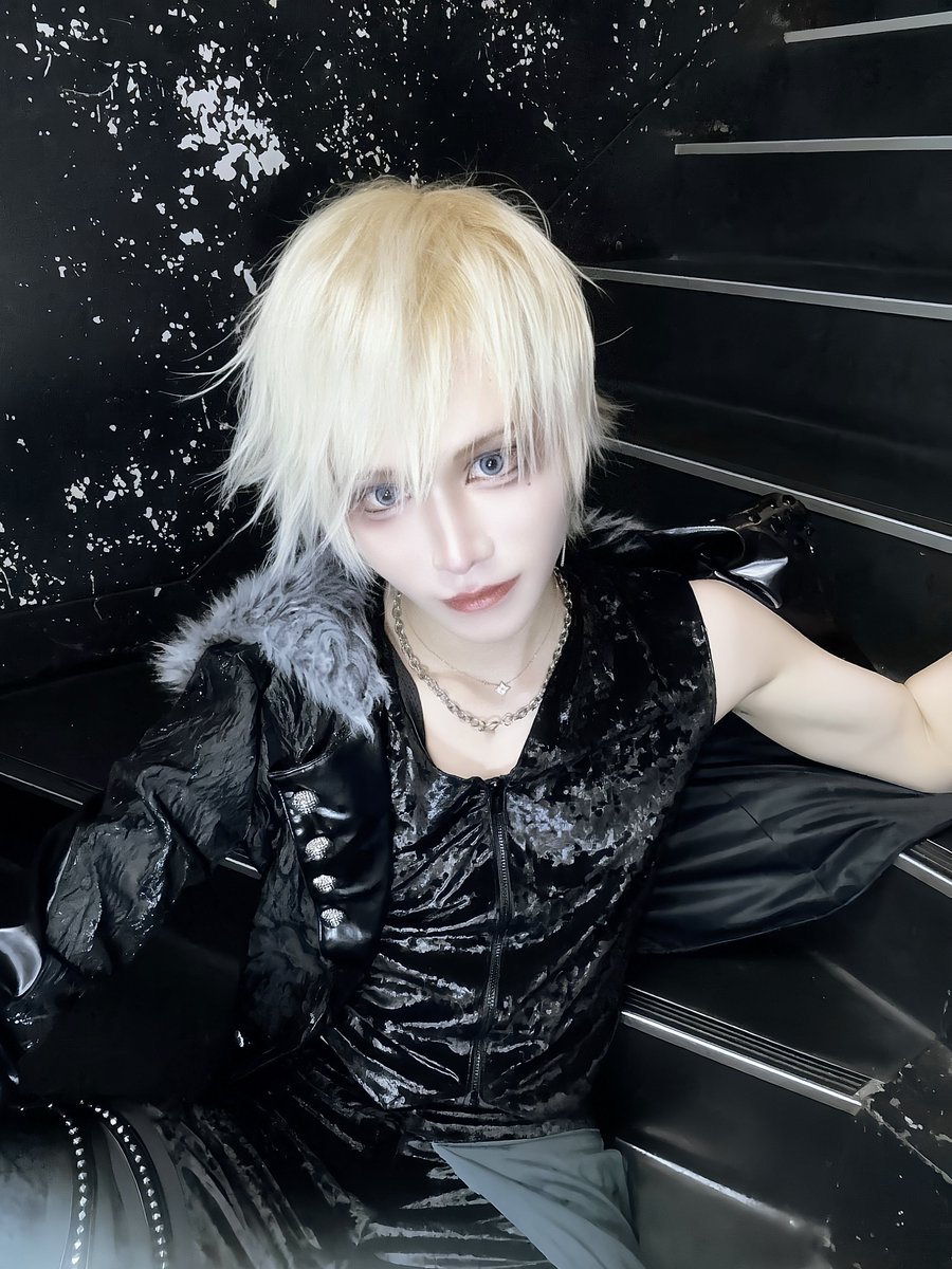 lar_lysb's tweet photo. 今日も釘付け https://t.co/W7OAajKy4D